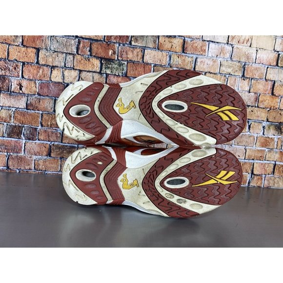 2013 Reebok Shaqnosis OG Miami Heat White Red Yellow Black Shaq Size 5.5 - Picture 9 of 10